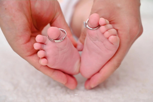 西双版纳几个月宝宝可以枕枕头